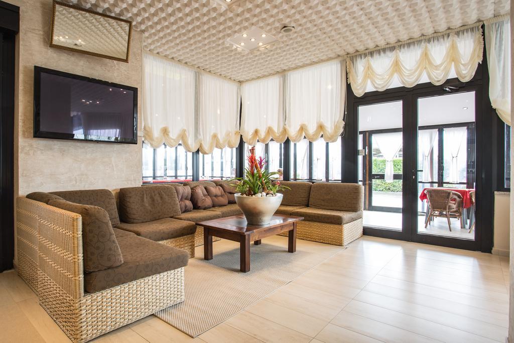 Hotel Byron Milano Marittima Ngoại thất bức ảnh